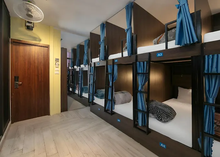 Hanoi Oldtown Nomad Hostel & Pub